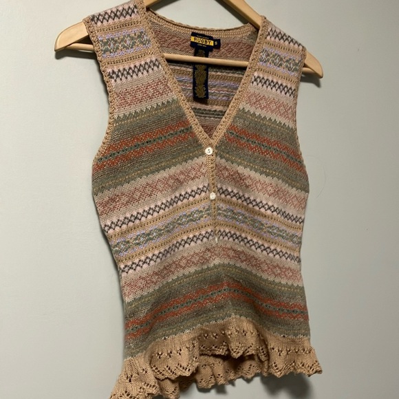 Striped Knit Sleeveless Sweater Vest - Picture 3 of 6